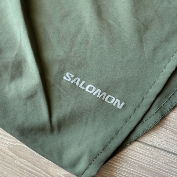 NWT Salomon Women’s Hiking Shorts Size Large Lichen Green - Camp Trail Outdoors - Picture 5 of 10